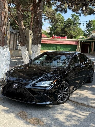 Lexus ES 300h-3