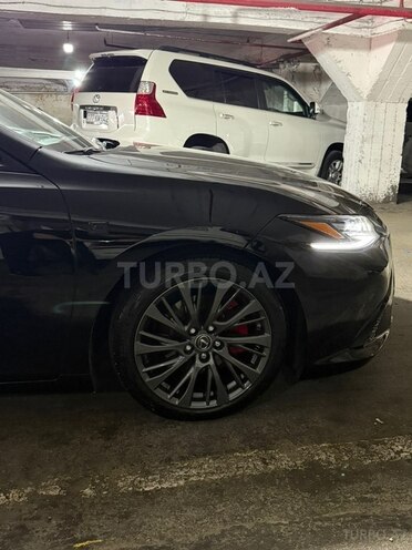 Lexus ES 300h-15