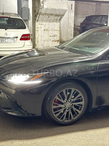 Lexus ES 300h-14