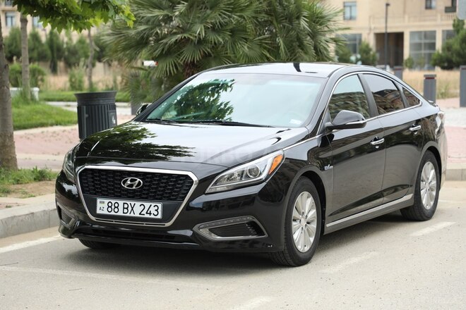 Hyundai Sonata-2