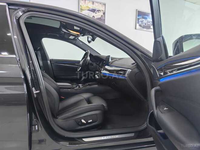 BMW 530e-14