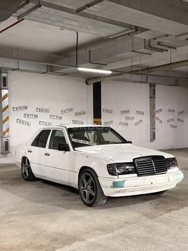 Mercedes 200 D-3
