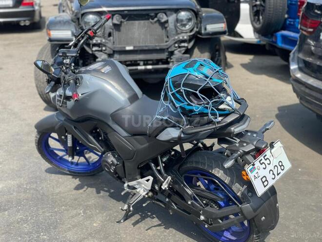 Yamaha FZ-S FI Deluxe-3