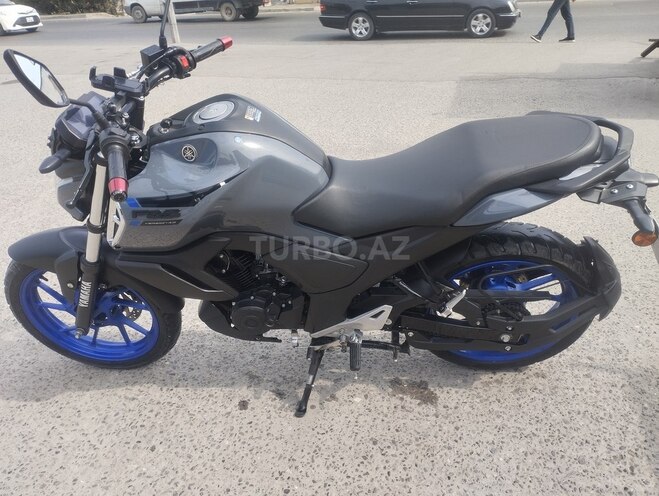 Yamaha FZ-S FI Deluxe-4