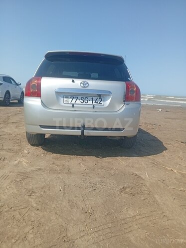 Toyota Corolla-4