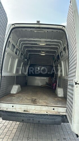 Ford Transit-3
