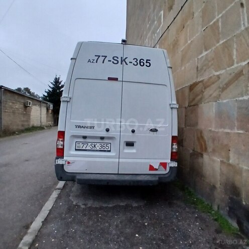 Ford Transit-2