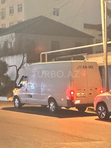 Ford Transit-7