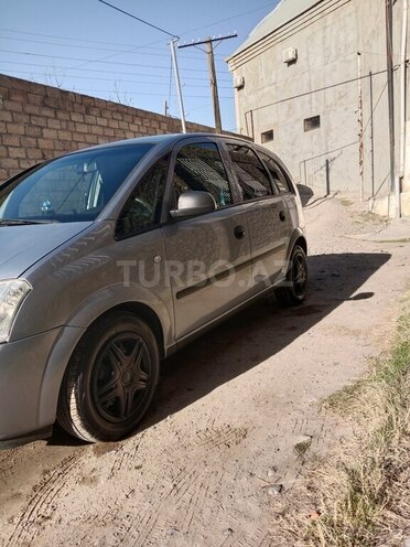 Opel Meriva-3