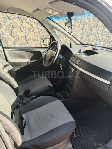 Opel Meriva-5