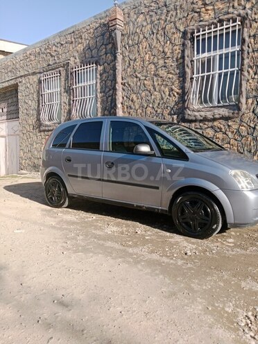 Opel Meriva-4