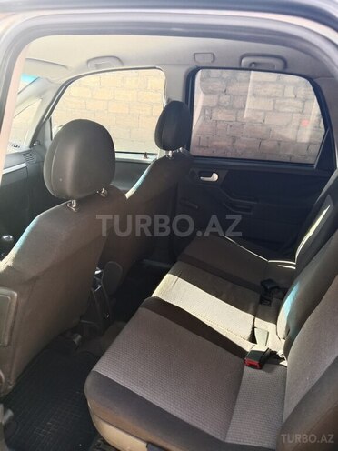Opel Meriva-6