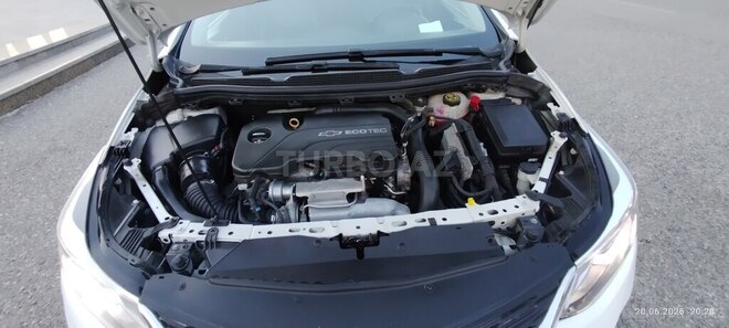 Chevrolet Cruze-13