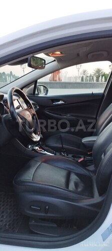 Chevrolet Cruze-17