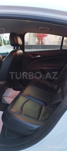 Chevrolet Cruze-16