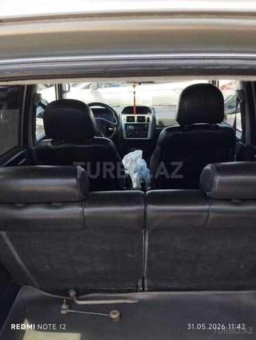 Mitsubishi Pajero io-9