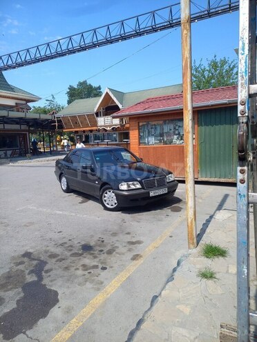 Mercedes C 220-1