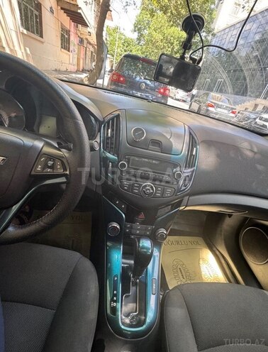 Chevrolet Cruze-8