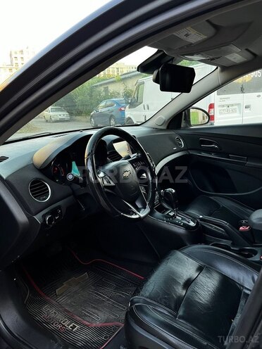 Chevrolet Cruze-6