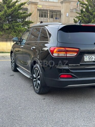 Kia Sorento-4