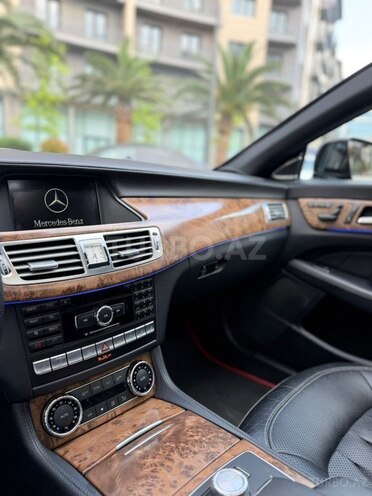 Mercedes CLS 350-12