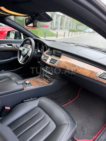 Mercedes CLS 350-13