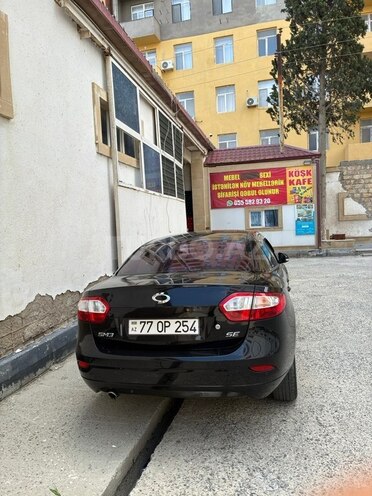 Renault Samsung SM3-6