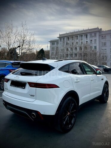 Jaguar E-Pace-4