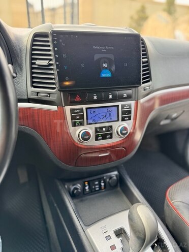Hyundai Santa Fe-10