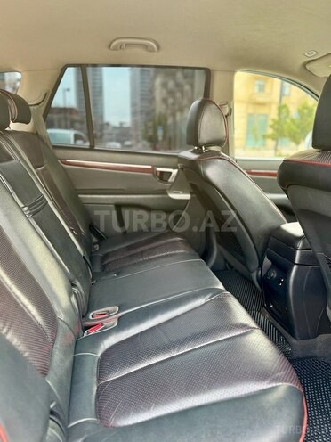Hyundai Santa Fe-16