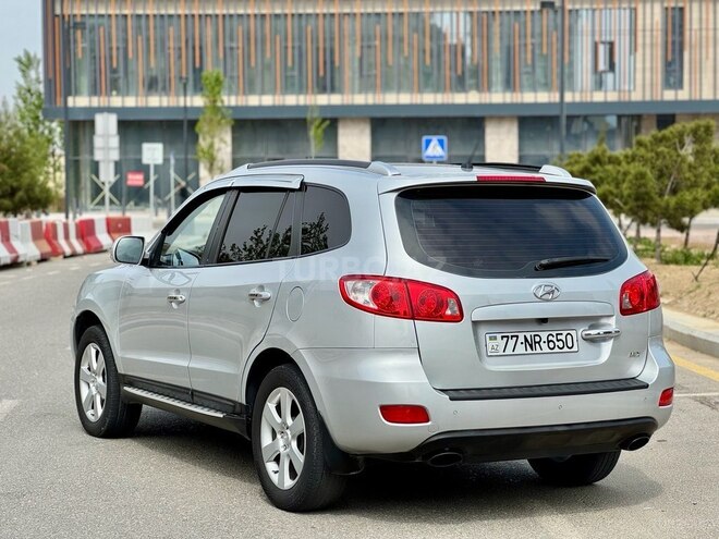 Hyundai Santa Fe-9