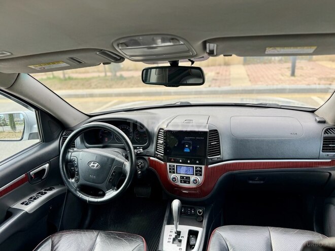 Hyundai Santa Fe-17