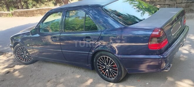 Mercedes C 240-6