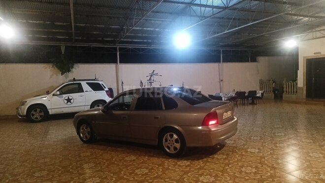 Opel Vectra-5