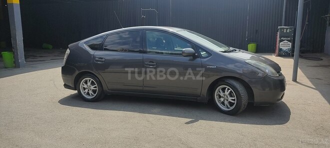 Toyota Prius-6
