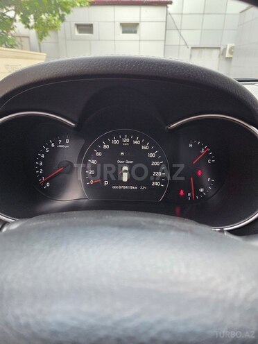 Kia Sorento-11