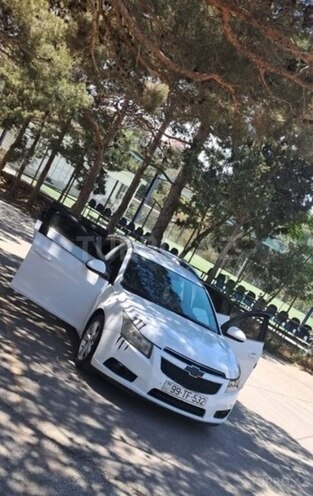 Chevrolet Cruze-1
