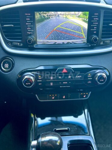 Kia Sorento-21