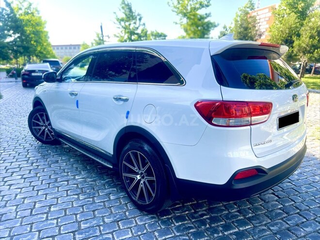 Kia Sorento-12
