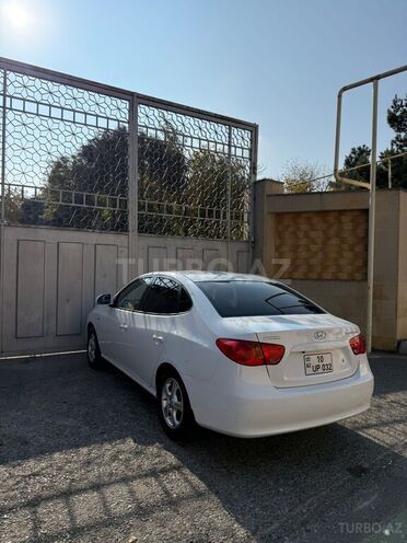 Hyundai Elantra-5