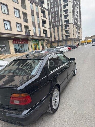 BMW 530-3