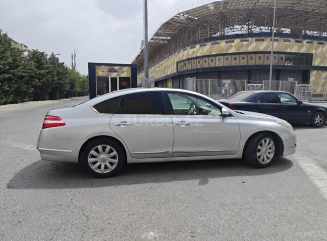 Nissan Teana-2