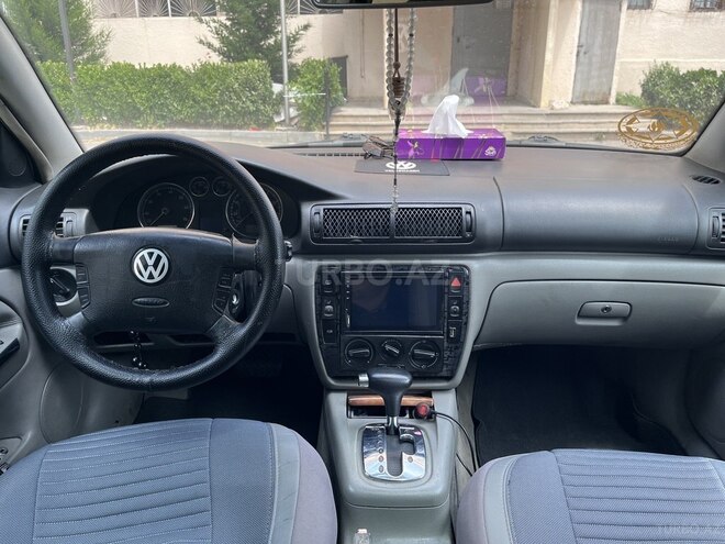 Volkswagen Passat-4