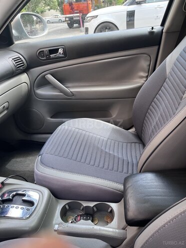Volkswagen Passat-9