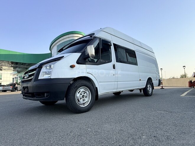 Ford Transit-3