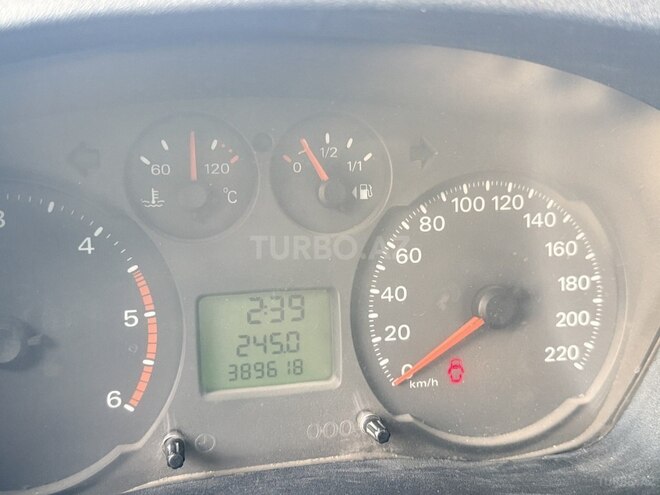 Ford Transit-7