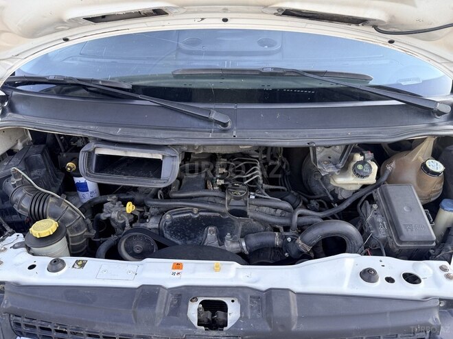 Ford Transit-6