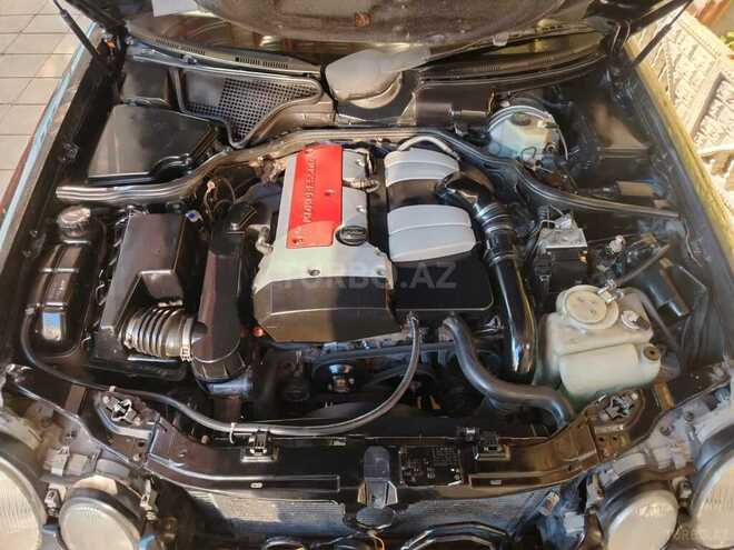 Mercedes E 200-6