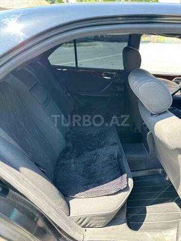 Mercedes E 200-9