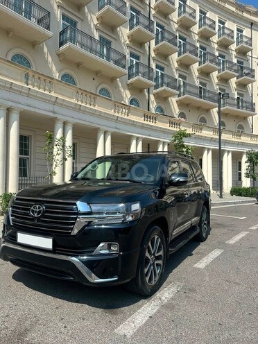Toyota Land Cruiser-2